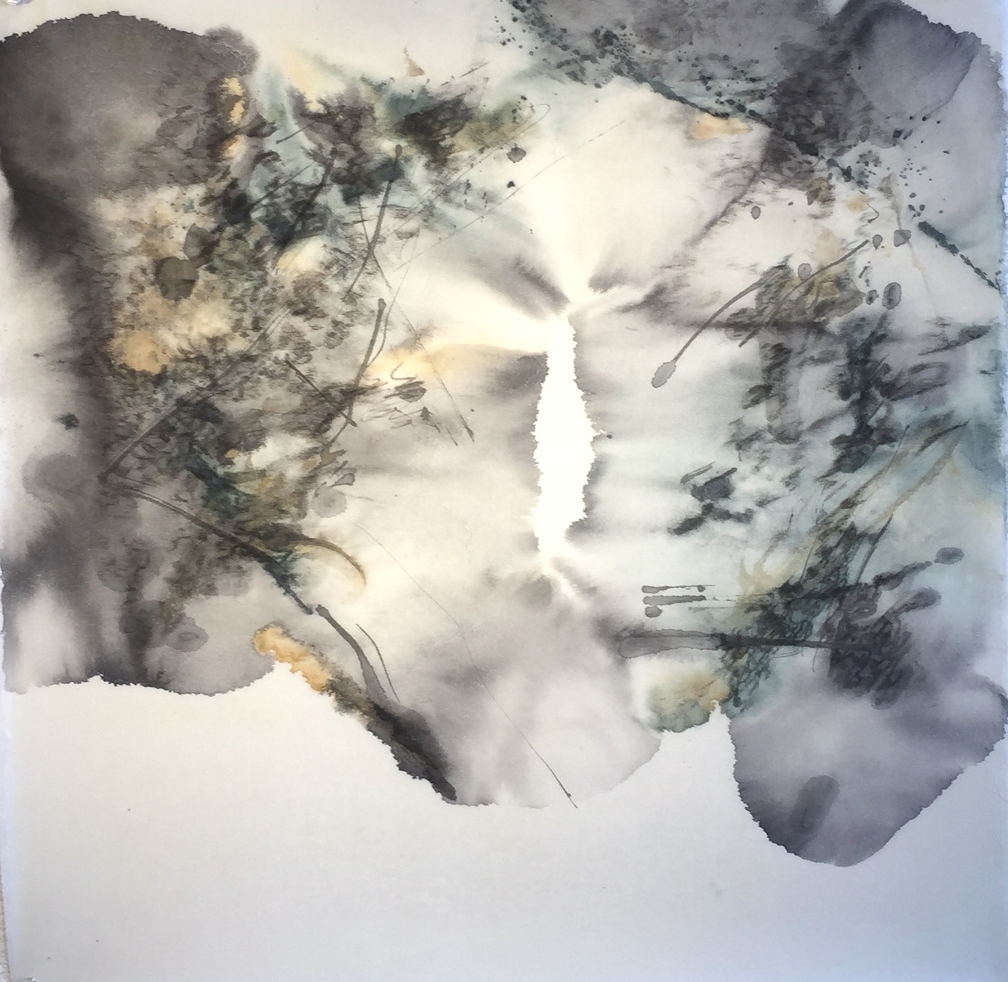 Cloud Rock 2 49 X 48 cms, sumi ink,acrylic, water colour 雲岩　2 墨アクリル　水彩絵具　2019